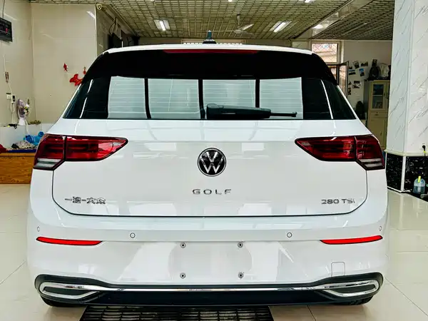 Volkswagen Golf 2023