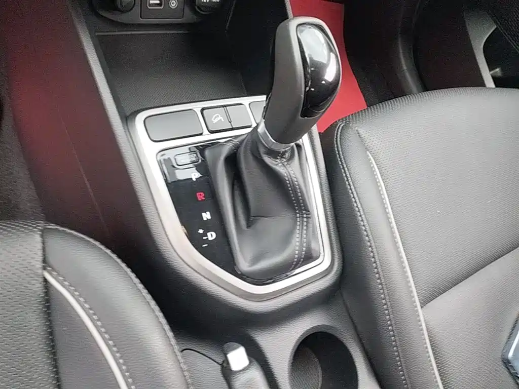 Hyundai ix25 2016 — фото 14