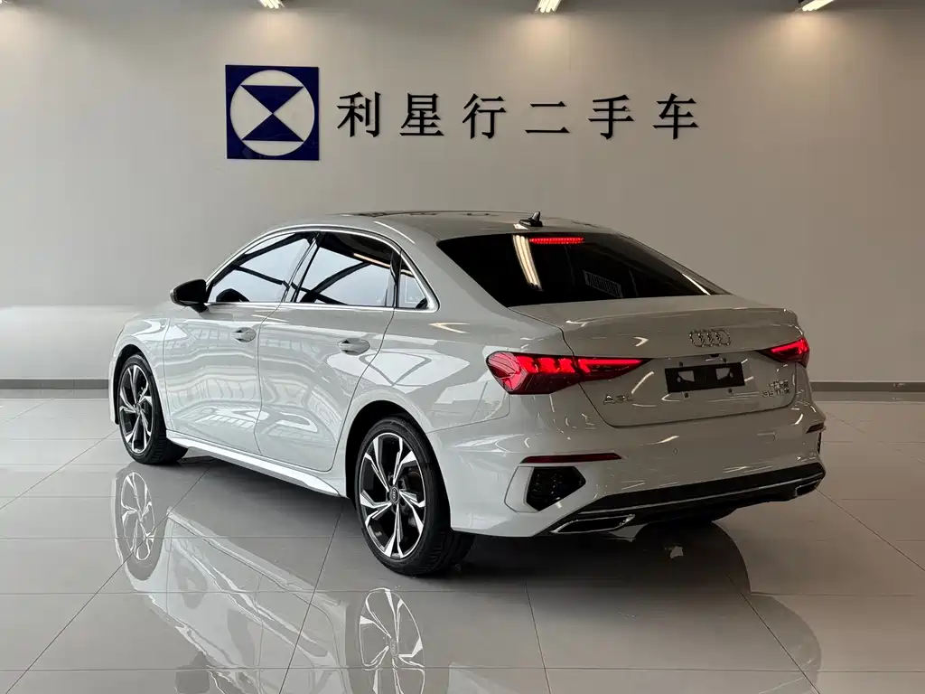 Audi A3 2023 — фото 3