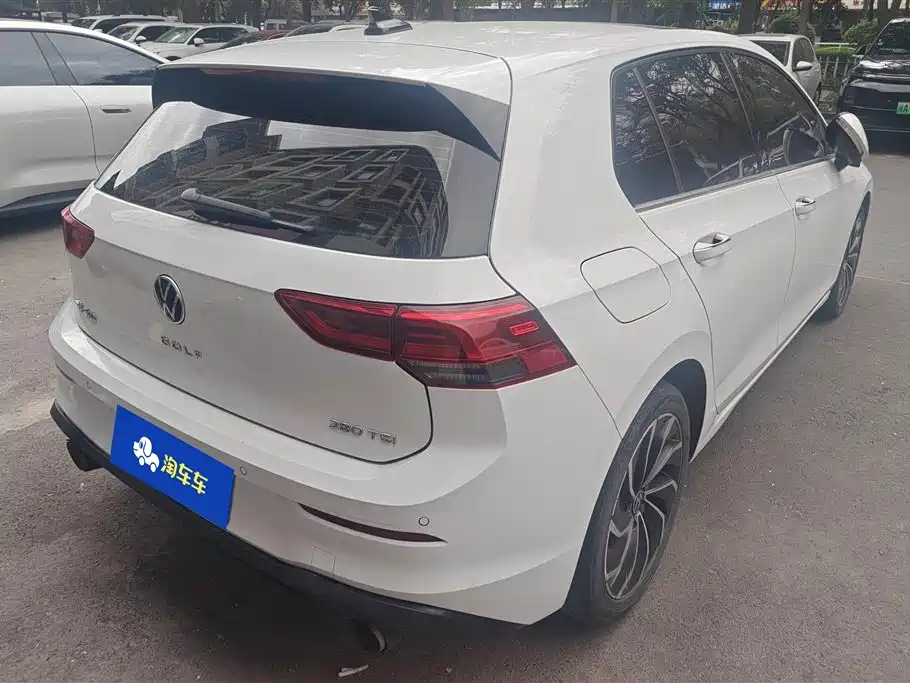 Volkswagen Golf 2022