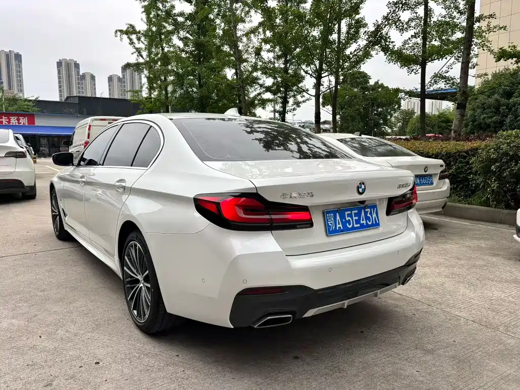 BMW 5 Series 2023