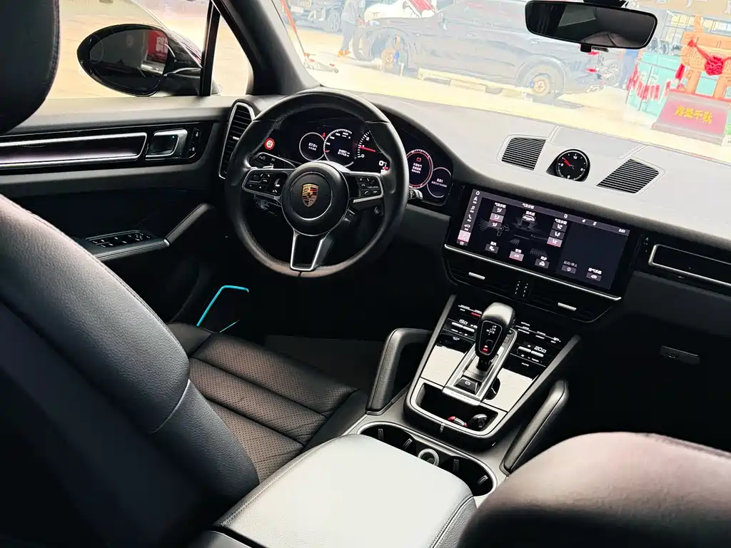 Porsche Cayenne 2022 — фото 12