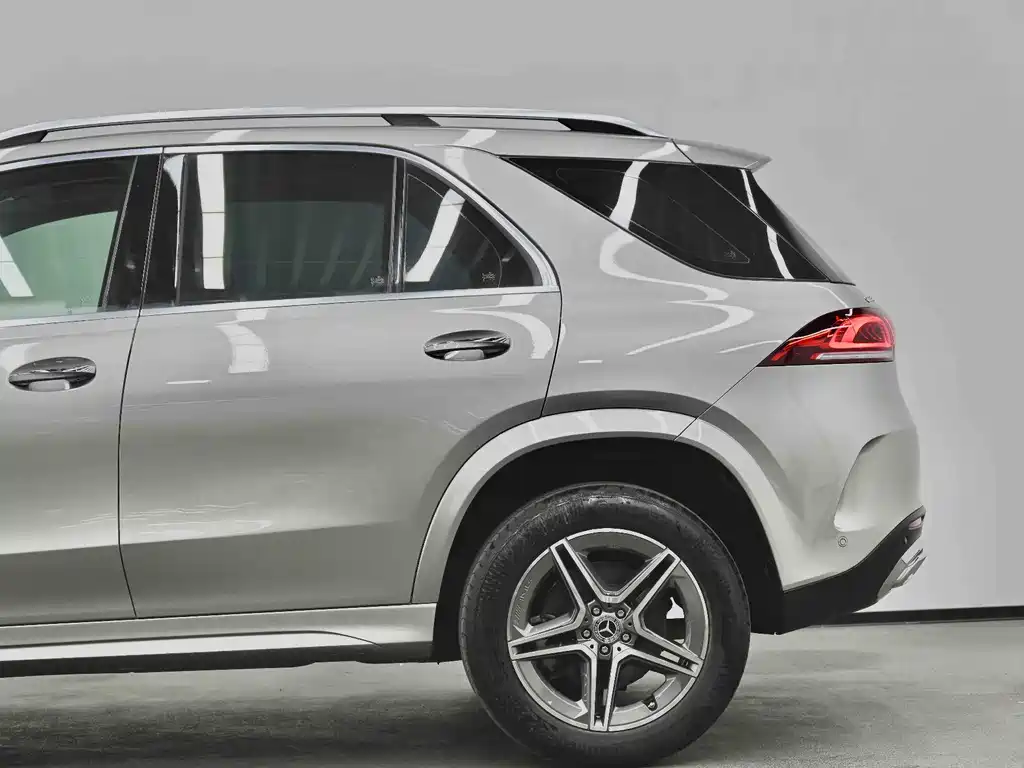 Mercedes-Benz GLE 2019 — фото 19