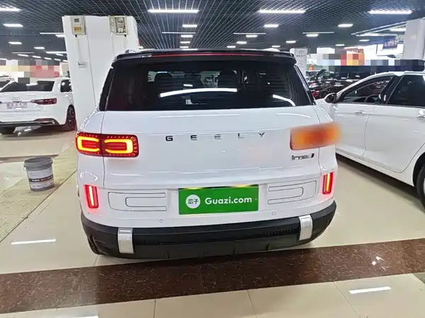 Geely ICON 2023