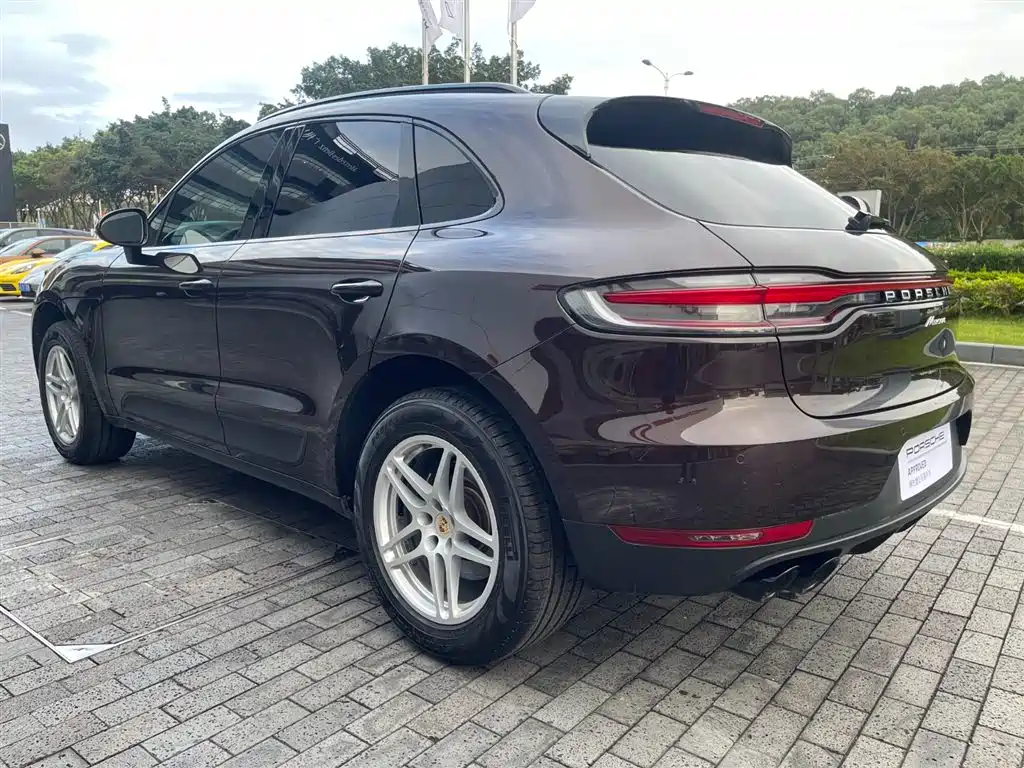 Porsche Macan 2021 — фото 8