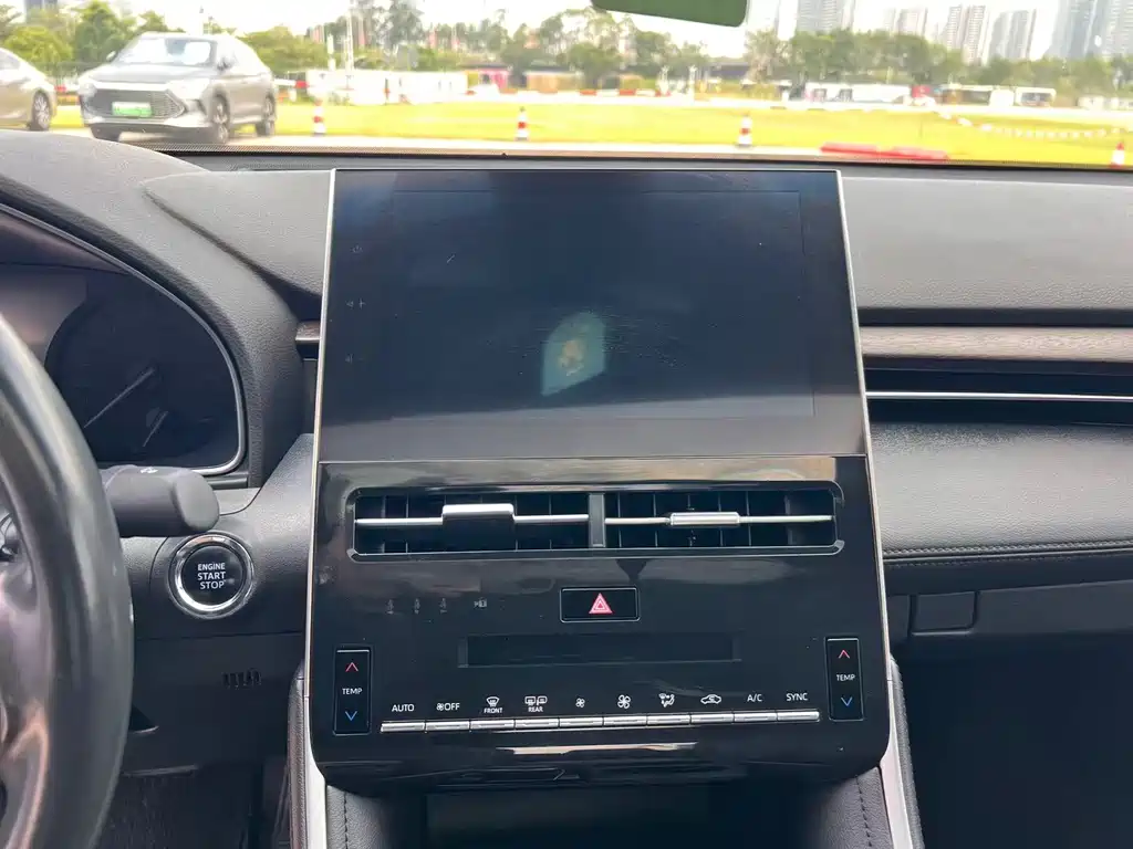 Toyota Avalon 2022 — фото 14