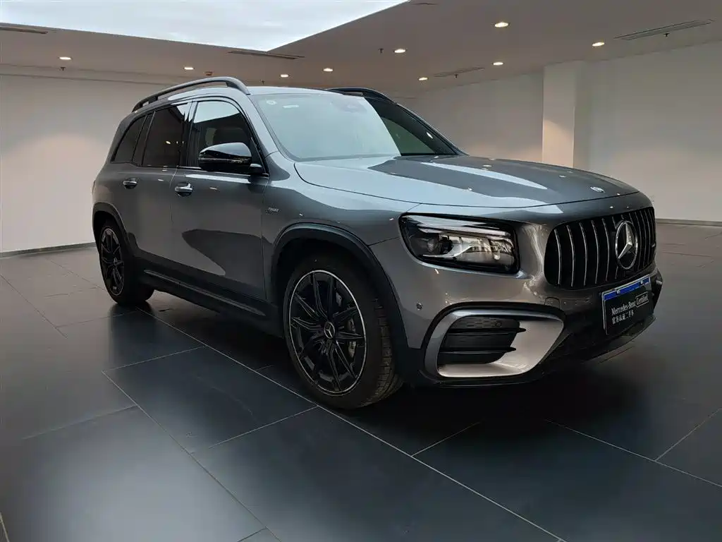 Mercedes-Benz GLB AMG 2025 — фото 2