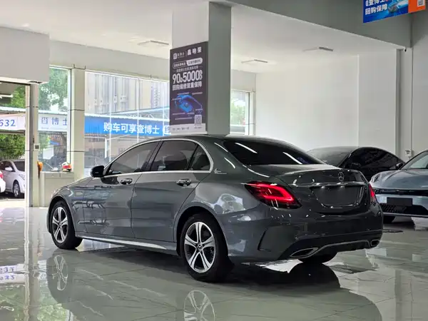 Mercedes-Benz C-Class 2020