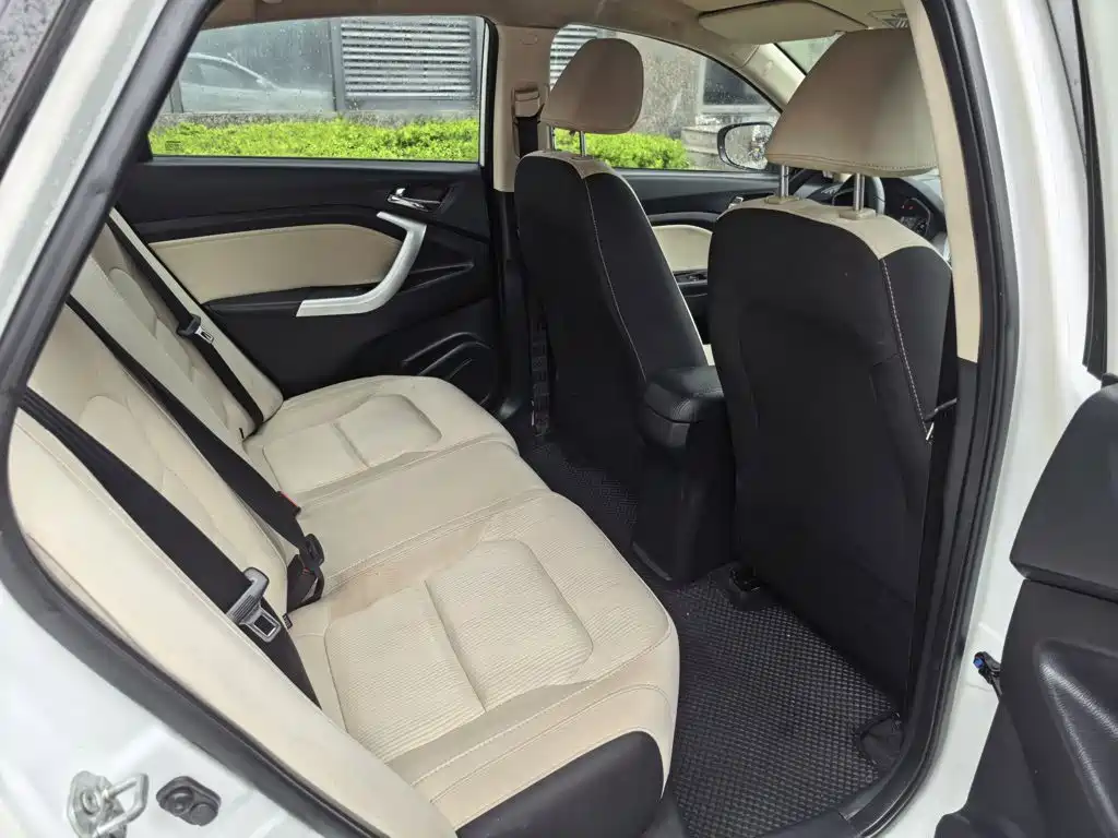 Changan V7 2015 — фото 18