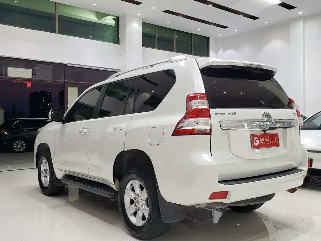 Toyota Prado 2017 — фото 12