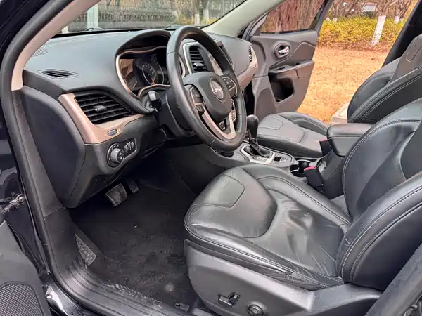 Jeep Cherokee 2017