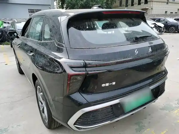 Hongqi HS3 PHEV 2025