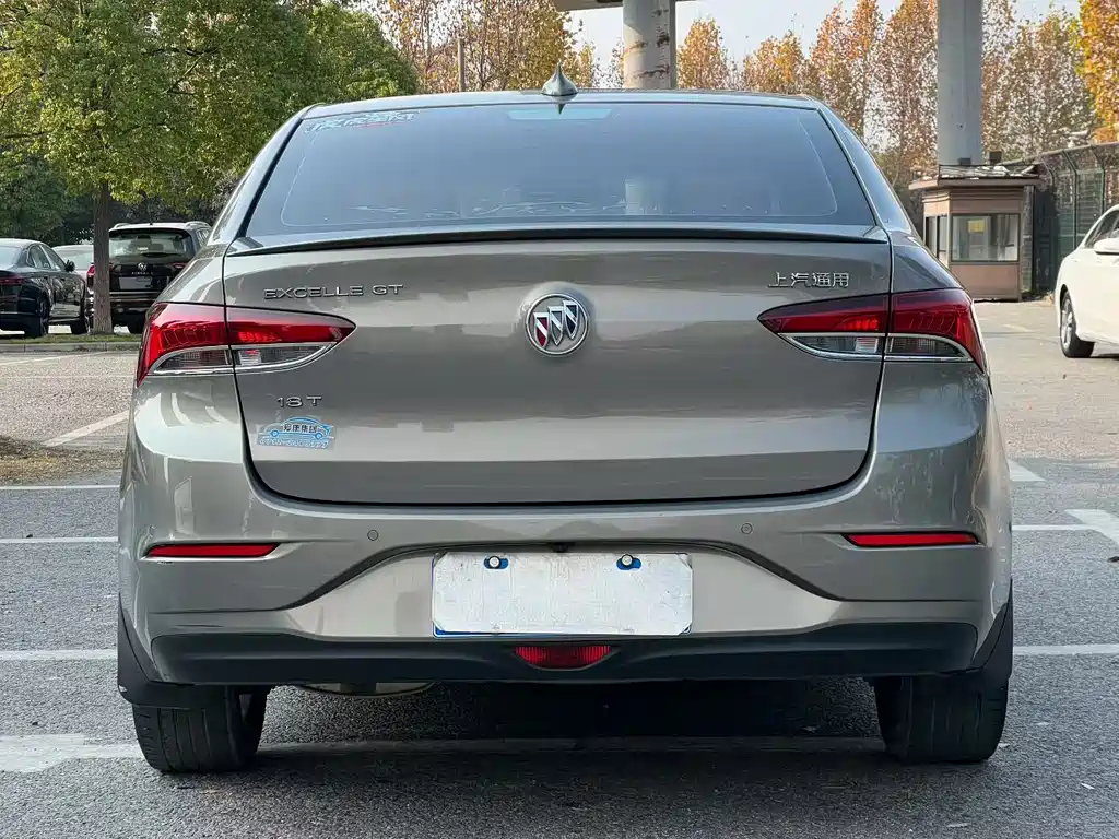 Buick Excelle 2018 — фото 9