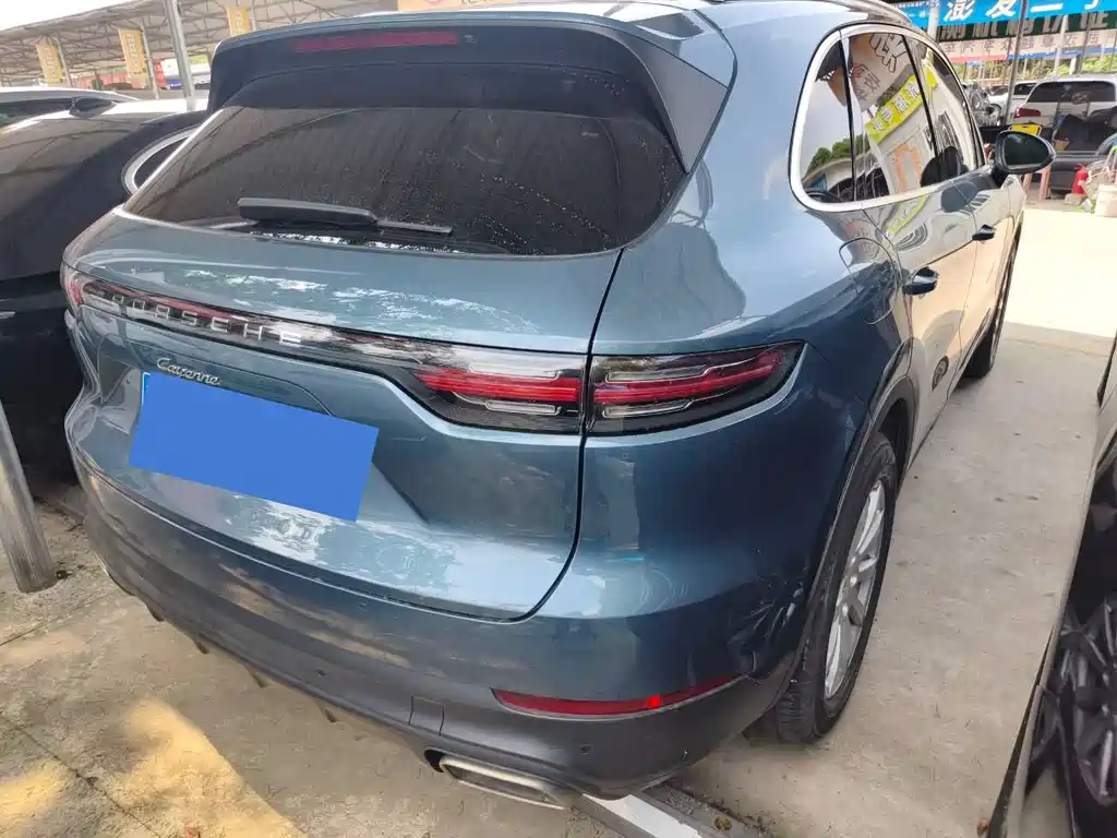 Porsche Cayenne 2018 — фото 18