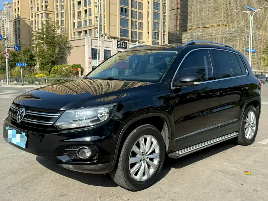 Volkswagen Tiguan 2016 — фото 1