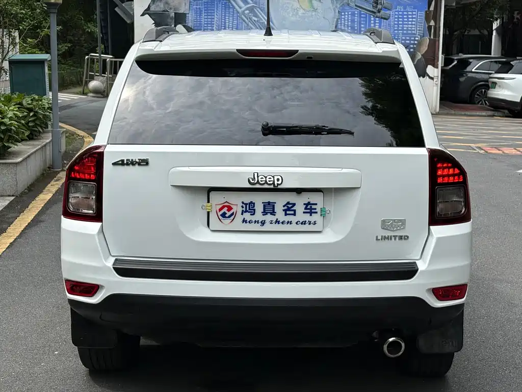 Jeep Compass 2013 — фото 3