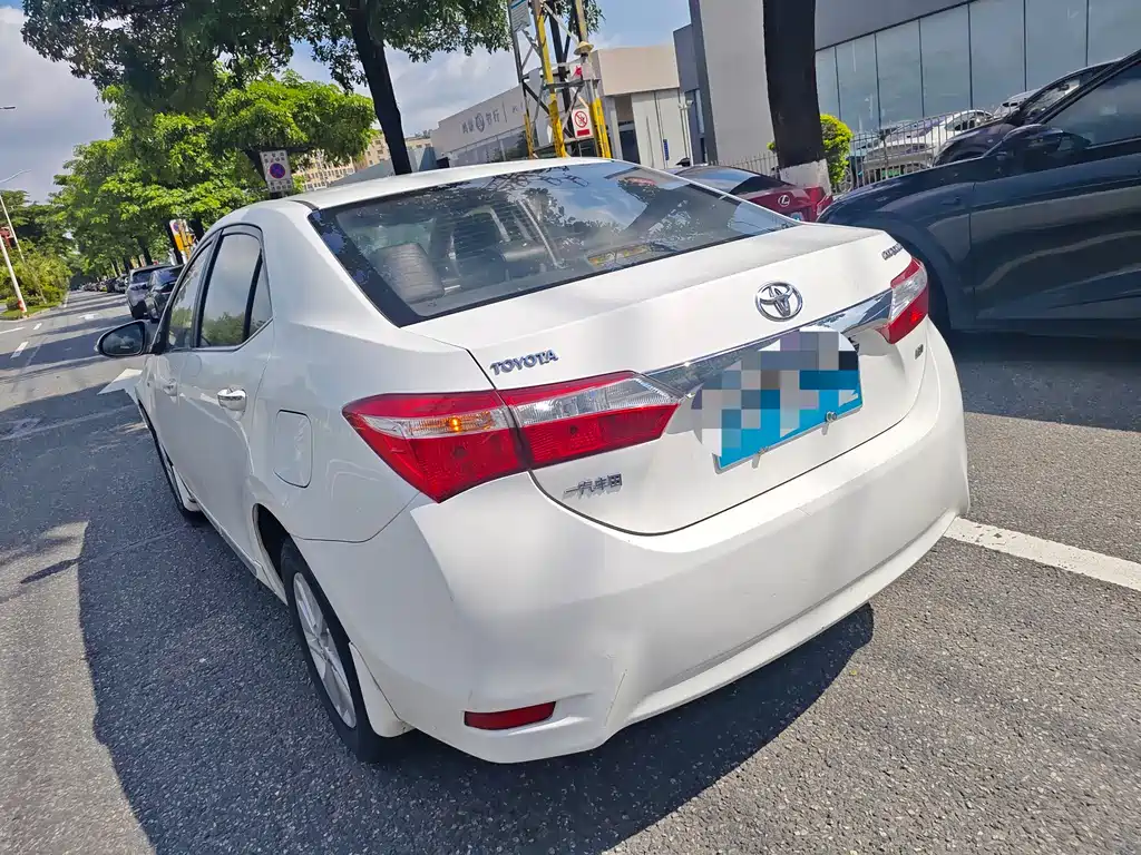 Toyota Corolla 2016 — фото 10