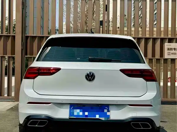 Volkswagen Golf 2024