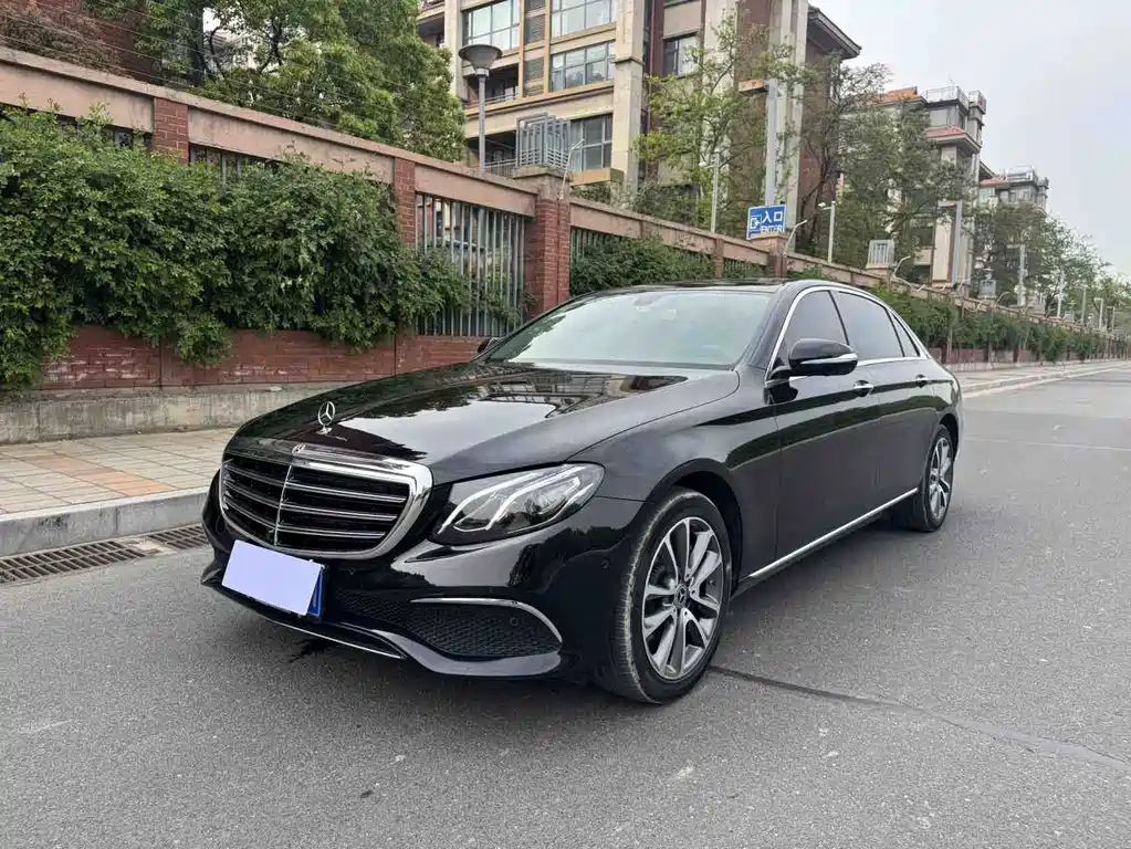 Mercedes-Benz E-Class 2019 — фото 1