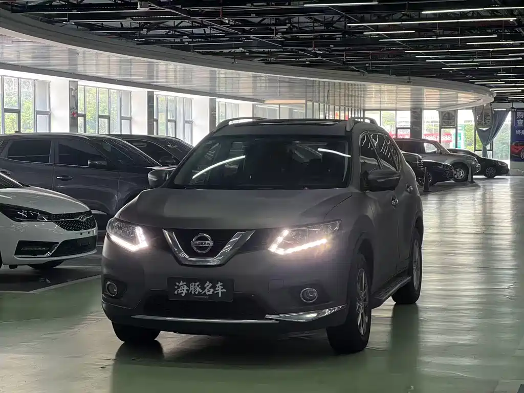 Nissan X-Trail 2017 — фото 1