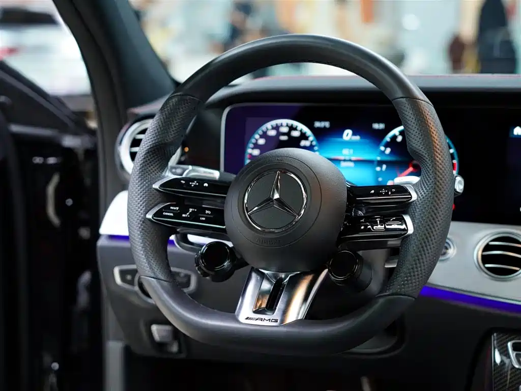 Mercedes-Benz E-Class AMG 2023 — фото 51