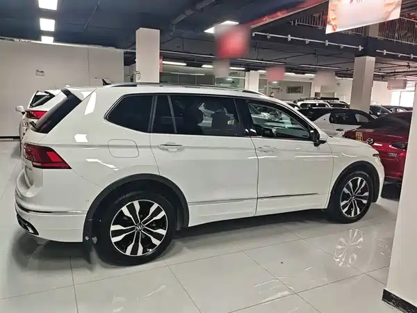 Volkswagen Tiguan L 2025