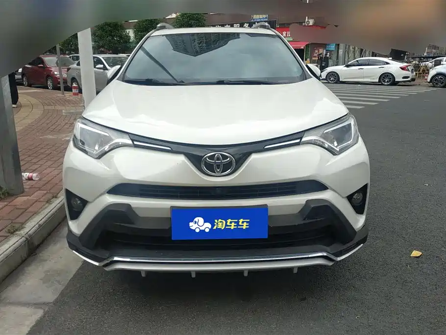 Toyota RAV4 2016 — фото 2