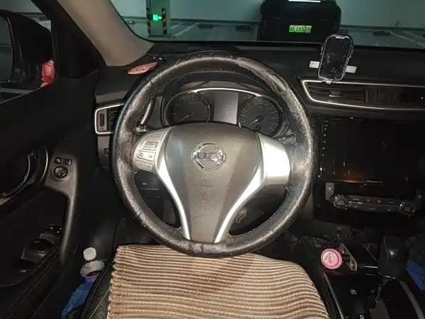Nissan X-Trail 2015