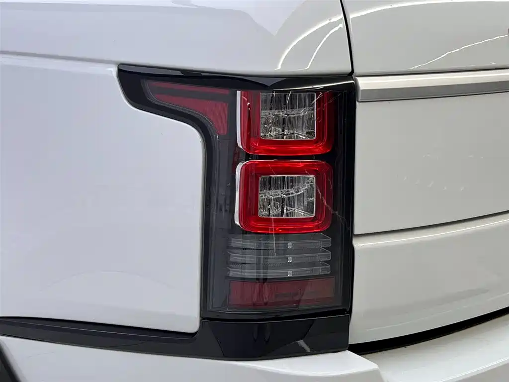 Land Rover Range Rover 2018 — фото 10
