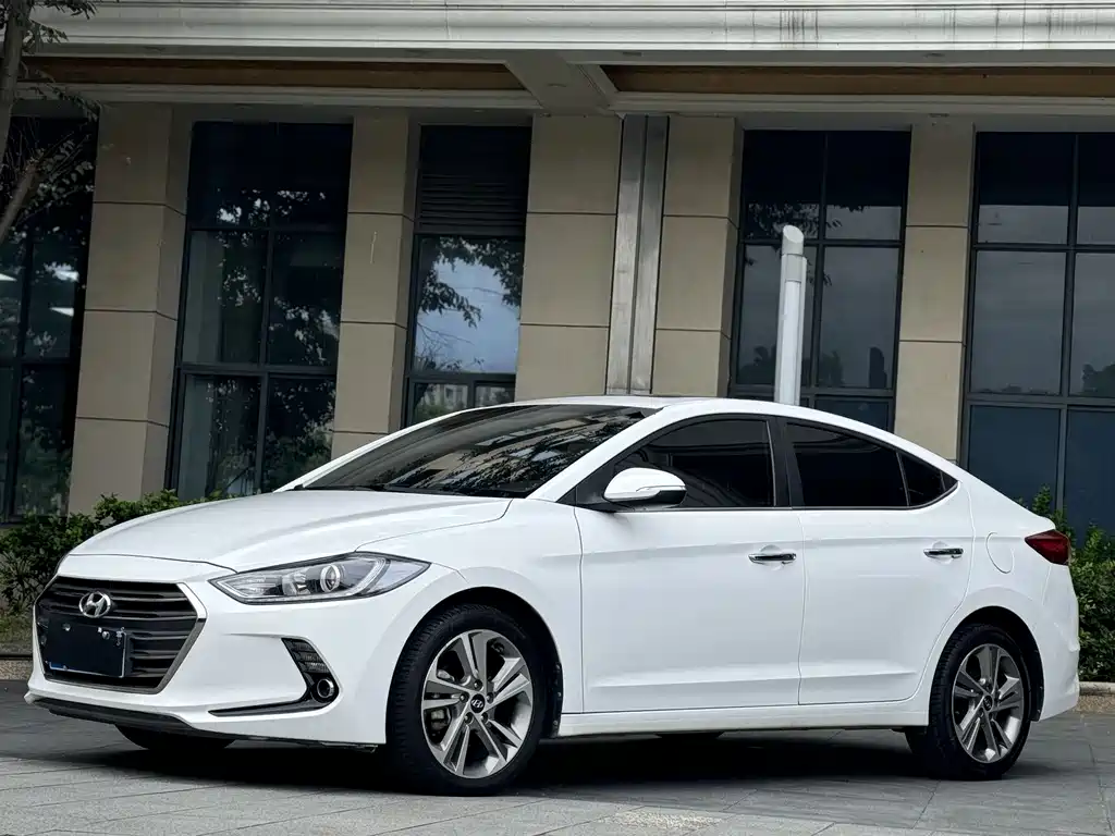 Hyundai Elantra 2017