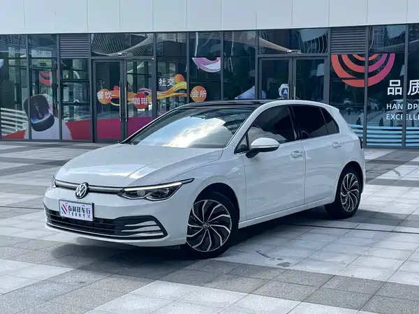 Volkswagen Golf 2023