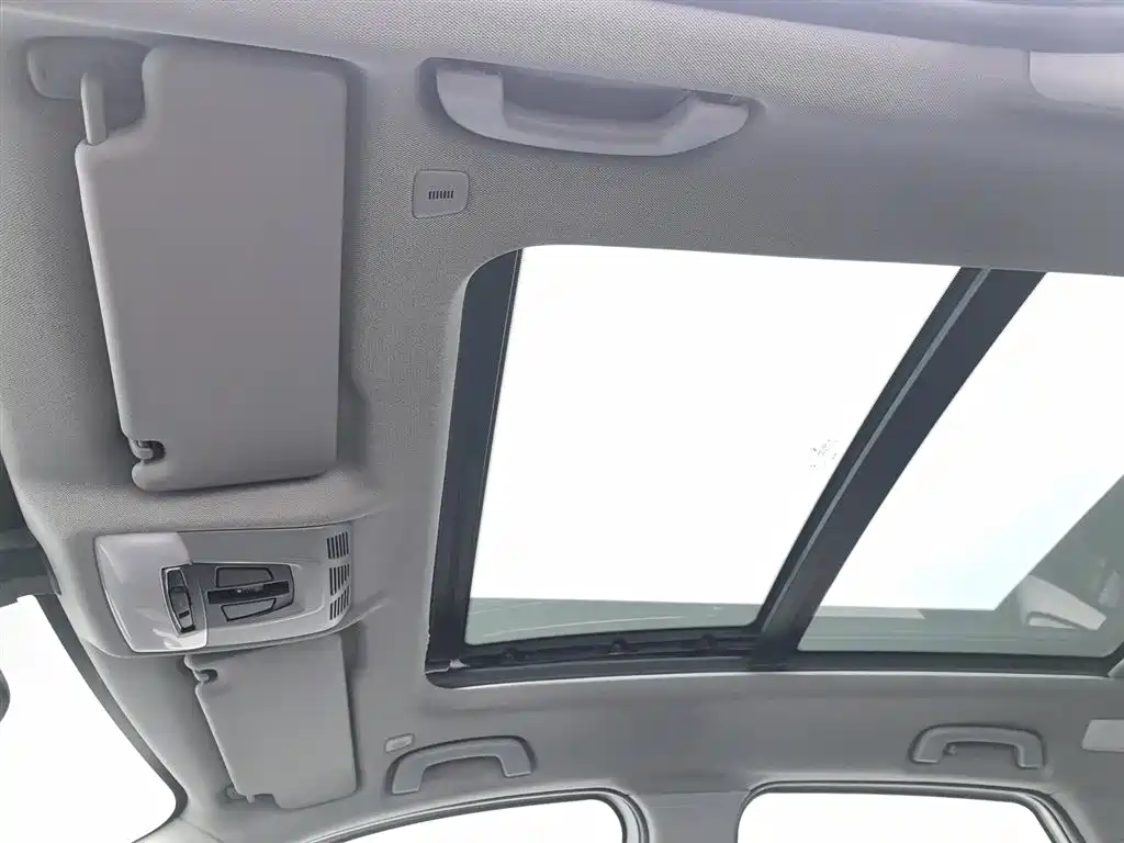 BMW 2 Series Active Tourer 2015 — фото 14