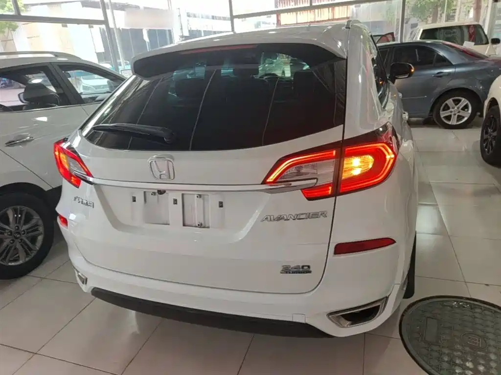 Honda Avancier 2018 — фото 6