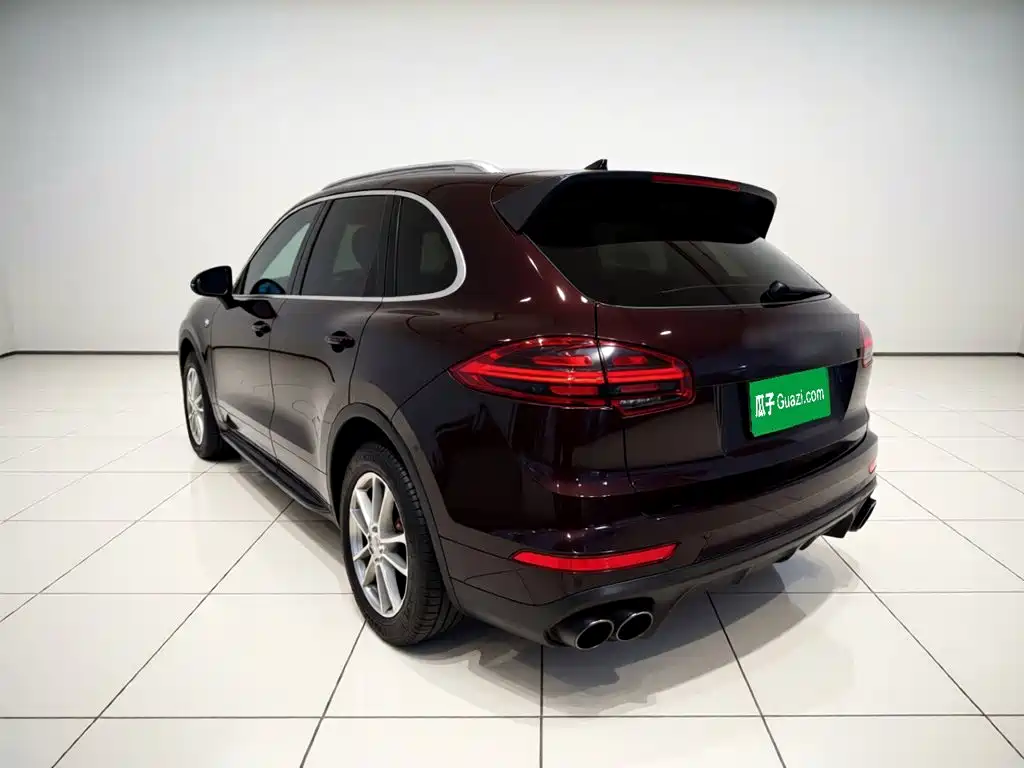 Porsche Cayenne 2016 — фото 4