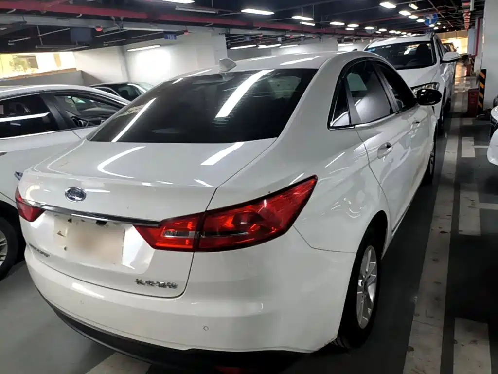 Ford Forrest 2019