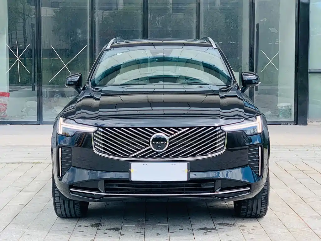Volvo XC90 2025 — фото 2