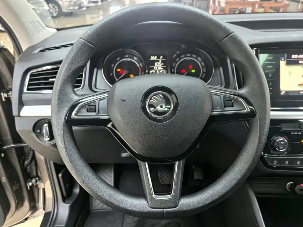Skoda Kamiq 2022 — фото 11