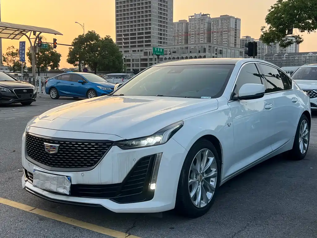 Cadillac CT5 2021 — фото 1