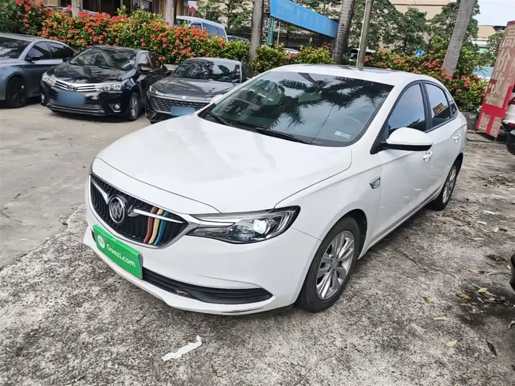 Buick Excelle 2022 — фото 2