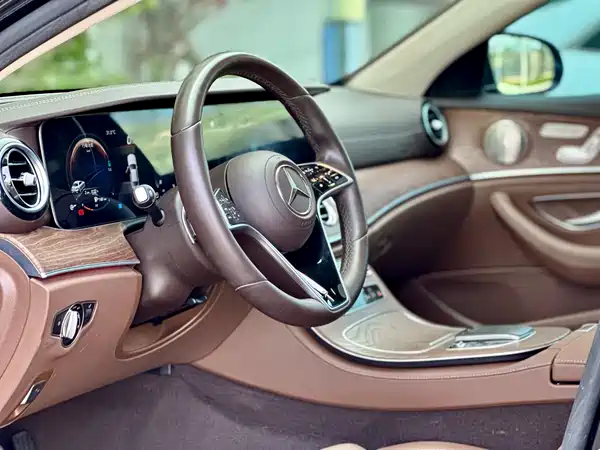 Mercedes-Benz E-Class 2021
