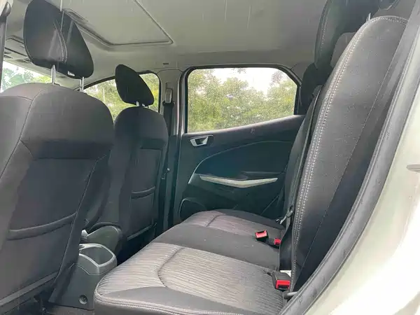 Ford EcoSport 2015