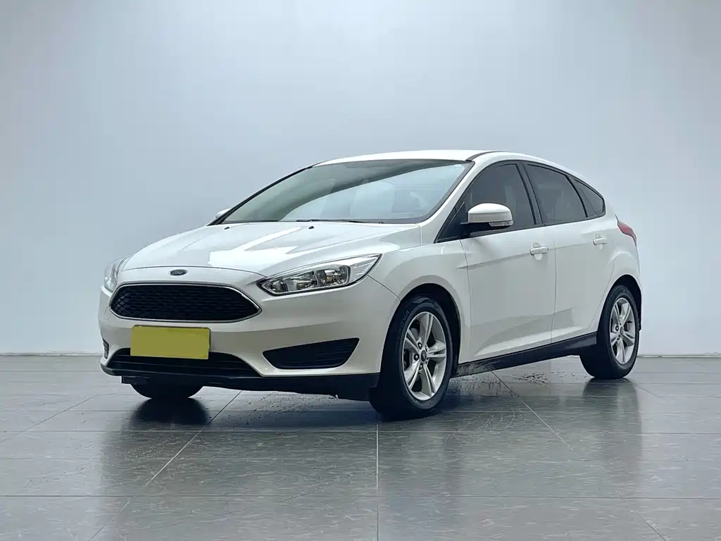 Ford Focus 2018 — фото 1