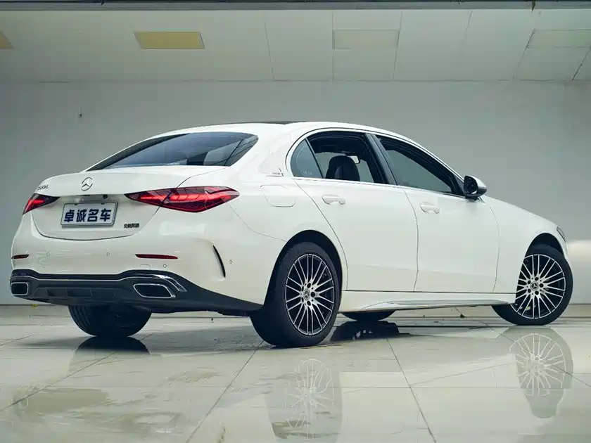 Mercedes-Benz C-Class 2023 — фото 17