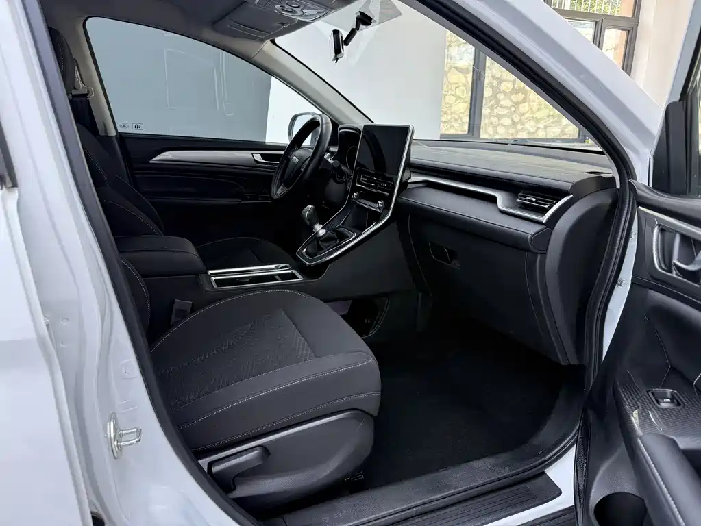 Haval M6 2023 — фото 10