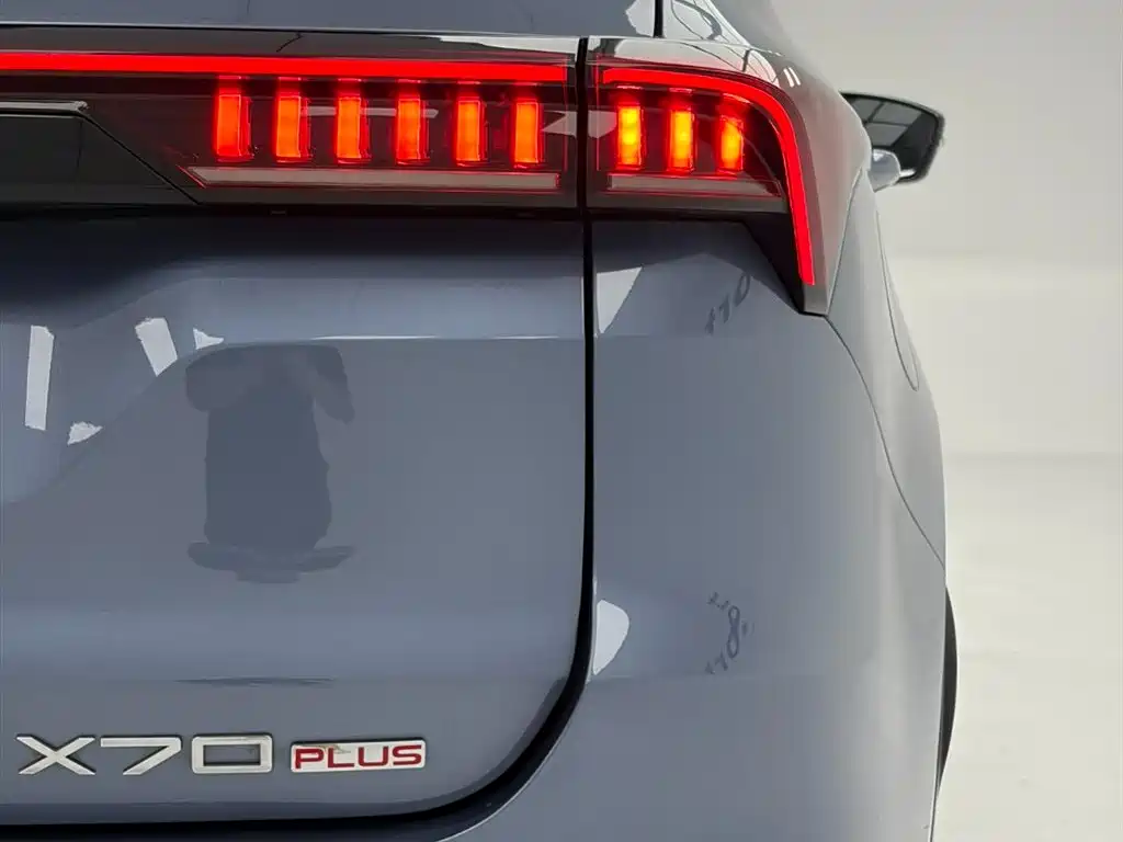 Jetour X70 PLUS 2021 — фото 17