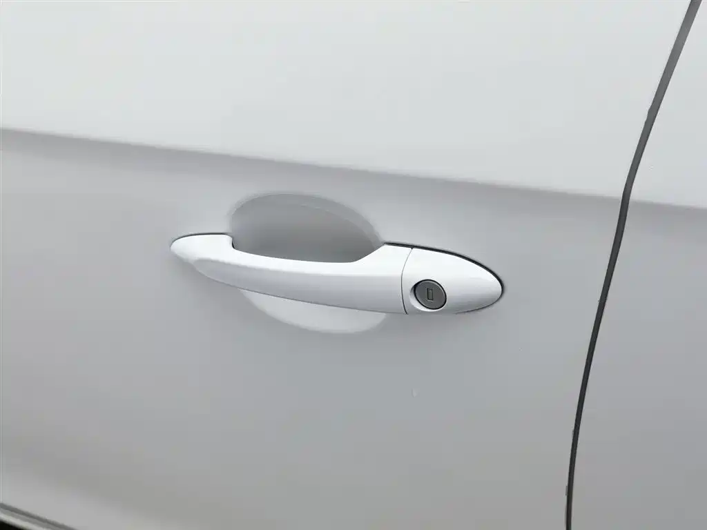 Buick Excelle 2018 — фото 18
