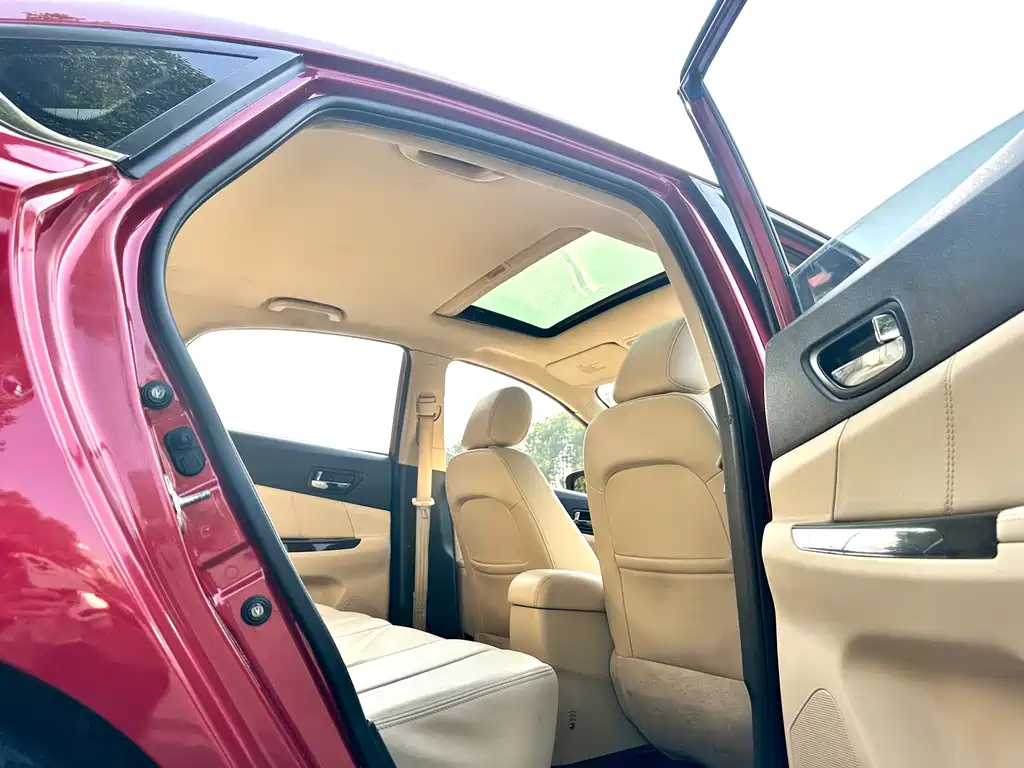 Changan Eado 2016 — фото 14