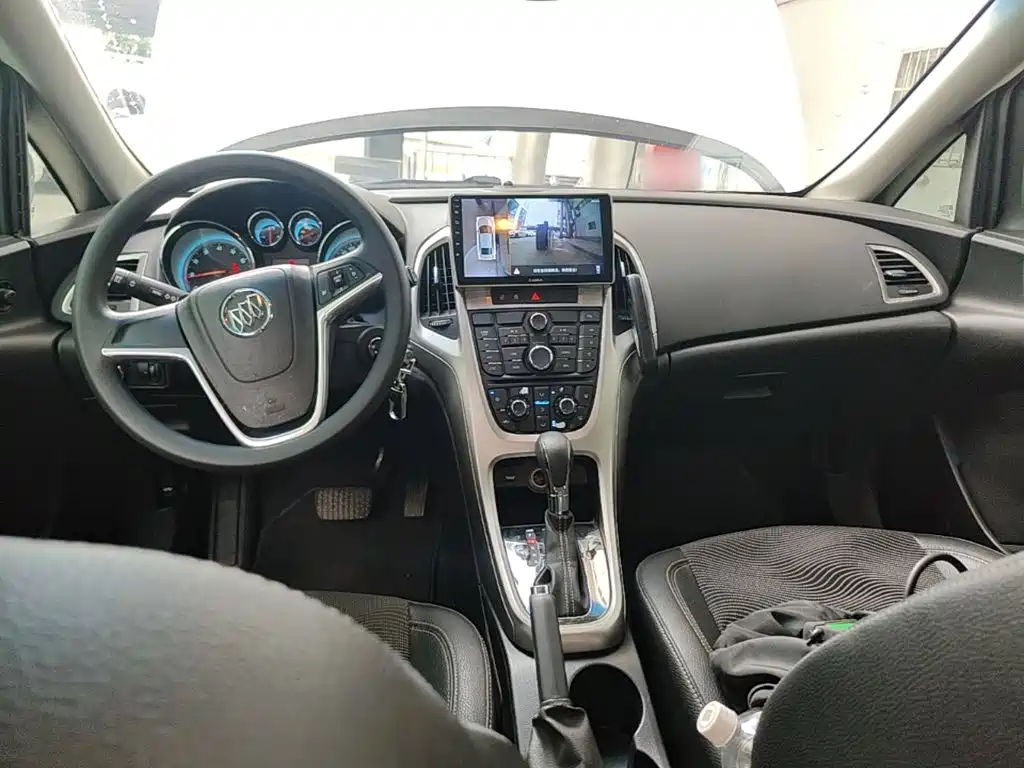 Buick Excelle GT 2015 — фото 10