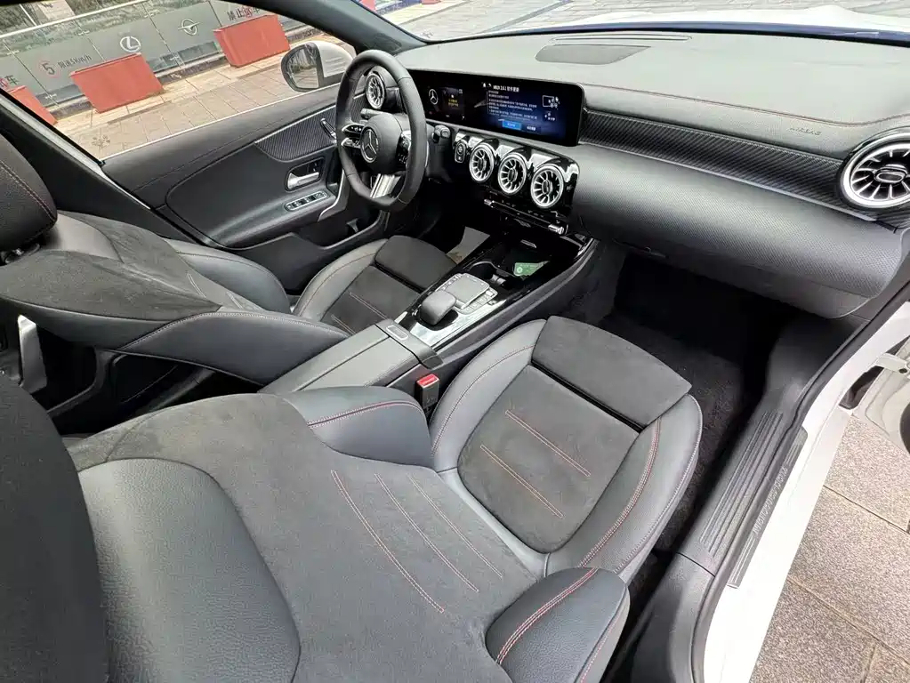 Mercedes-Benz A-Class 2023 — фото 28