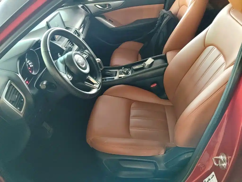 Mazda CX-4 2019 — фото 15